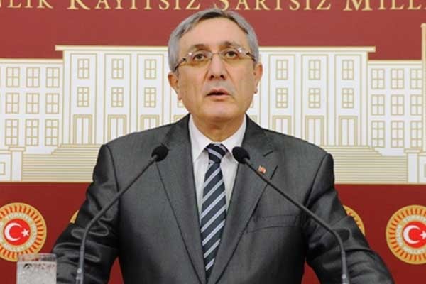 emin haluk ayhan